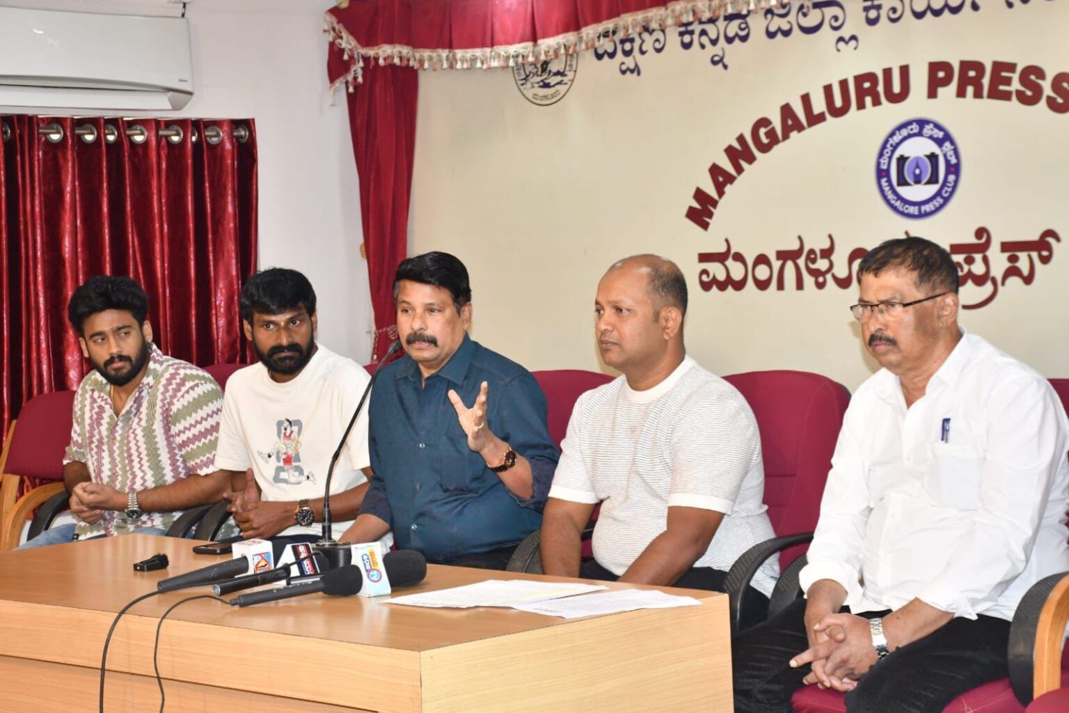 ಫೆ. 6ರಂದು ಬಹುನಿರೀಕ್ಷಿತ “ನಾನ್ವೆಜ್” ತುಳು ಸಿನಿಮಾ ಬಿಡುಗಡೆ- ಮಲ್ಪಿಪ್ಲೆಕ್ಸ್ನಲ್ಲಿ ಕೇವಲ 99 ರೂಪಾಯಿ ಟಿಕೇಟು!