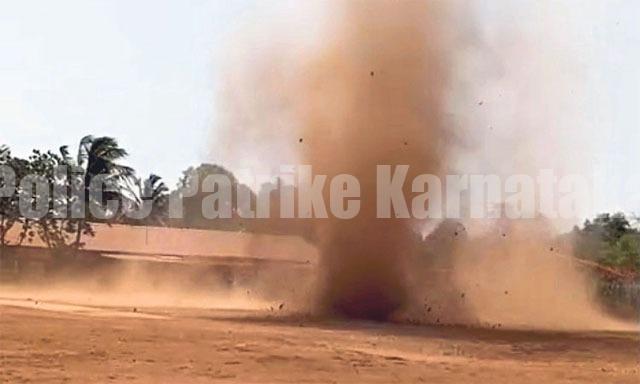 ಜನರಲ್ಲಿ ಆತಂಕ ಮೂಡಿಸಿದ ಸುಳಿ ಗಾಳಿ