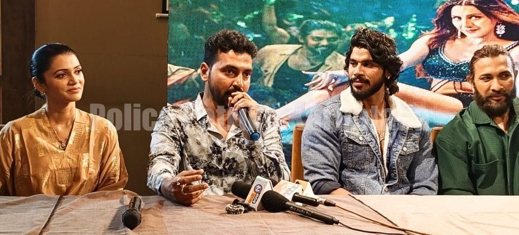 ಮಂಗಳೂರು: ವೈಲ್ಡ್ ಟೈಗರ್ ಸಫಾರಿ ಚಿತ್ರದ ಮೊದಲ ಹಾಡು ಬಿಡುಗಡೆ : ಖ್ಯಾತ ನಟ ಜಾವೇದ್ ಜಾಫ್ರಿ ಹಾಗೂ ಚಿತ್ರ ತಂಡ ಭಾಗಿ