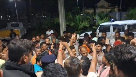 ಪೊಲೀಸ್ ಕಸ್ಟಡಿಯಲ್ಲಿದ್ದ ವ್ಯಕ್ತಿ ಸಾ*ವು: ಲಾಕಪ್ ಡೆತ್ ಆರೋಪ, ಗ್ರಾಮಸ್ಥರಿಂದ ಪ್ರತಿಭಟನೆ