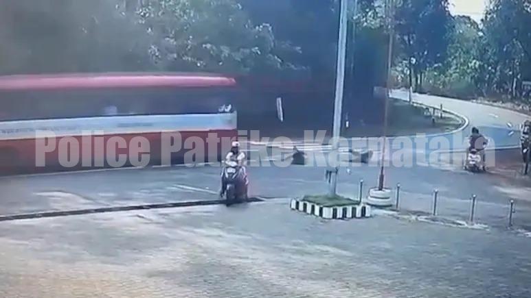 ಬೆಳ್ತಂಗಡಿ: ಚಲಿಸುತ್ತಿದ್ದ ಬಸ್ಸಿನಿಂದ ಎಸೆಯಲ್ಪಟ್ಟು ವಿದ್ಯಾರ್ಥಿನಿಯರಿಬ್ಬರು ಗಂಭೀರ!!