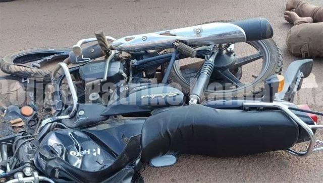 ಮಂಗಳೂರು: ಬೈಕ್ಗೆ ಲಾರಿ ಡಿಕ್ಕಿ – ಸವಾರ ಗಂಭೀರ ಗಾಯ