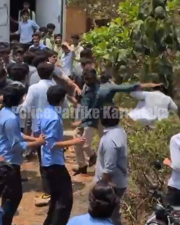 ಮಂಗಳೂರು: ಇಂಜಿನಿಯರಿಂಗ್ ವಿದ್ಯಾರ್ಥಿಗಳ ನಡುವೆ ಬೀದಿ ಕಾಳಗ!!
