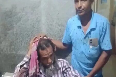 ಚುನಾವಣಾ ಹಂತದಲ್ಲಿ ಉದ್ವಿಗ್ನತೆ: ಮತದಾನ ವೇಳೆ ಕಚ್ಚಾ ಬಾಂಬ್ ದಾಳಿ, ಹಲವರಿಗೆ ಗಾಯ