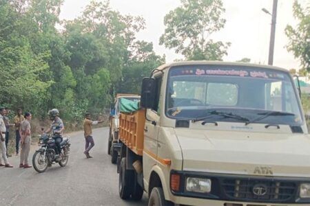 ಅಕ್ರಮ ಮರಳು ಸಾಗಣೆ ವಿರುದ್ಧ ದಾಳಿ: 13 ಲಾರಿಗಳ ವಶ
