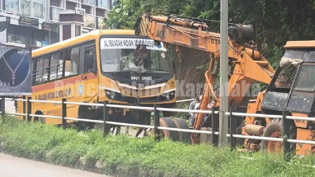 ಮಣಿಪಾಲ: ಐನಾಕ್ಸ್ ಎದುರು ಶಾಲಾ ಬಸ್ ಅಪಘಾತ—ನಿಯಂತ್ರಣ ತಪ್ಪಿ ಡಿವೈಡರ್ ಮೇಲೆ ಹತ್ತಿದ ವಾಹನ