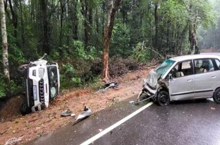 ಬೆಳ್ತಂಗಡಿ: ಎರಡು ಕಾರುಗಳ ನಡುವೆ ಮುಖಾಮುಖಿ ಡಿಕ್ಕಿ..!! ಆರು ಮಂದಿ ಪಾರು