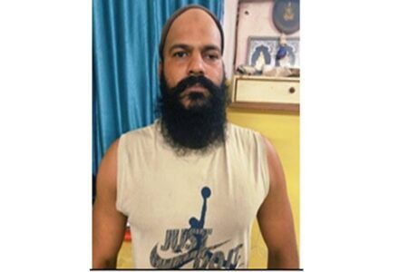 ಮಂಗಳೂರು: ಬುರ್ಖಾ ಧರಿಸಿ ಪೊಲೀಸರ ಕಣ್ತಪ್ಪಿಸಿ ತಲೆಮರೆಸಿಕೊಂಡಿದ್ದ ಕುಖ್ಯಾತ ರೌಡಿ ಇಮ್ರಾನ್ ಬಂಧನ