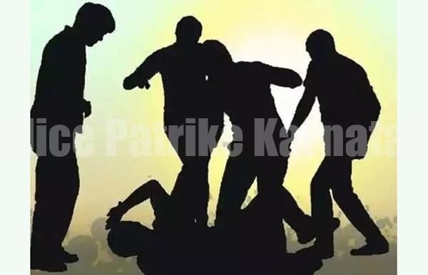 ಉಪ್ಪಿನಂಗಡಿ: ಅಪ್ರಾಪ್ತ ಬಾಲಕಿಯನ್ನು ಕಾರಿನಲ್ಲಿ ಕರೆದೊಯ್ಯುತ್ತಿದ್ದ ವ್ಯಕ್ತಿಗೆ ಹಲ್ಲೆ ಆರೋಪ- 5 ಮಂದಿ ವಶಕ್ಕೆ, ಪ್ರತಿ ದೂರು ದಾಖಲು