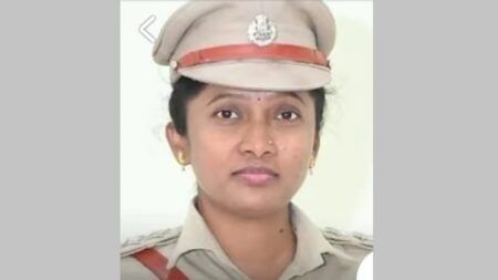 ಕಾರಾಗೃಹದಲ್ಲಿ ಕೈದಿಗೆ ರಾಜಾತಿಥ್ಯ: ಜೈಲು ಅಧೀಕ್ಷಕಿ ಶಾಂತಮ್ಮ ಎತ್ತಂಗಡಿ