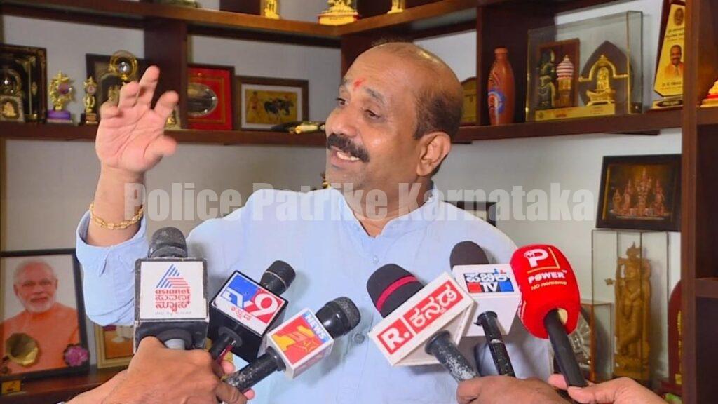 ಕಾಂಗ್ರೆಸ್ ಪಕ್ಷದಿಂದ ಆಹ್ವಾನ ಬಂದಿರುವುದು ನಿಜ- ಮಾಜಿ ಶಾಸಕ ಕೆ. ರಘುಪತಿ ಭಟ್